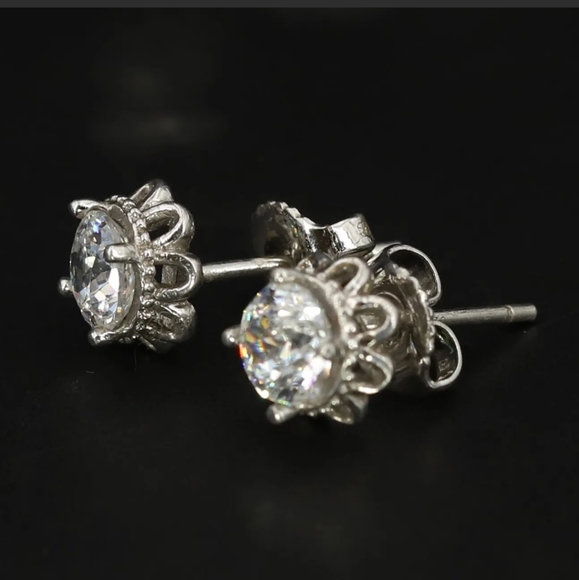 1ct. CZ & Sterling Silver Flower Post Stud Earrings - Picture 2 of 4